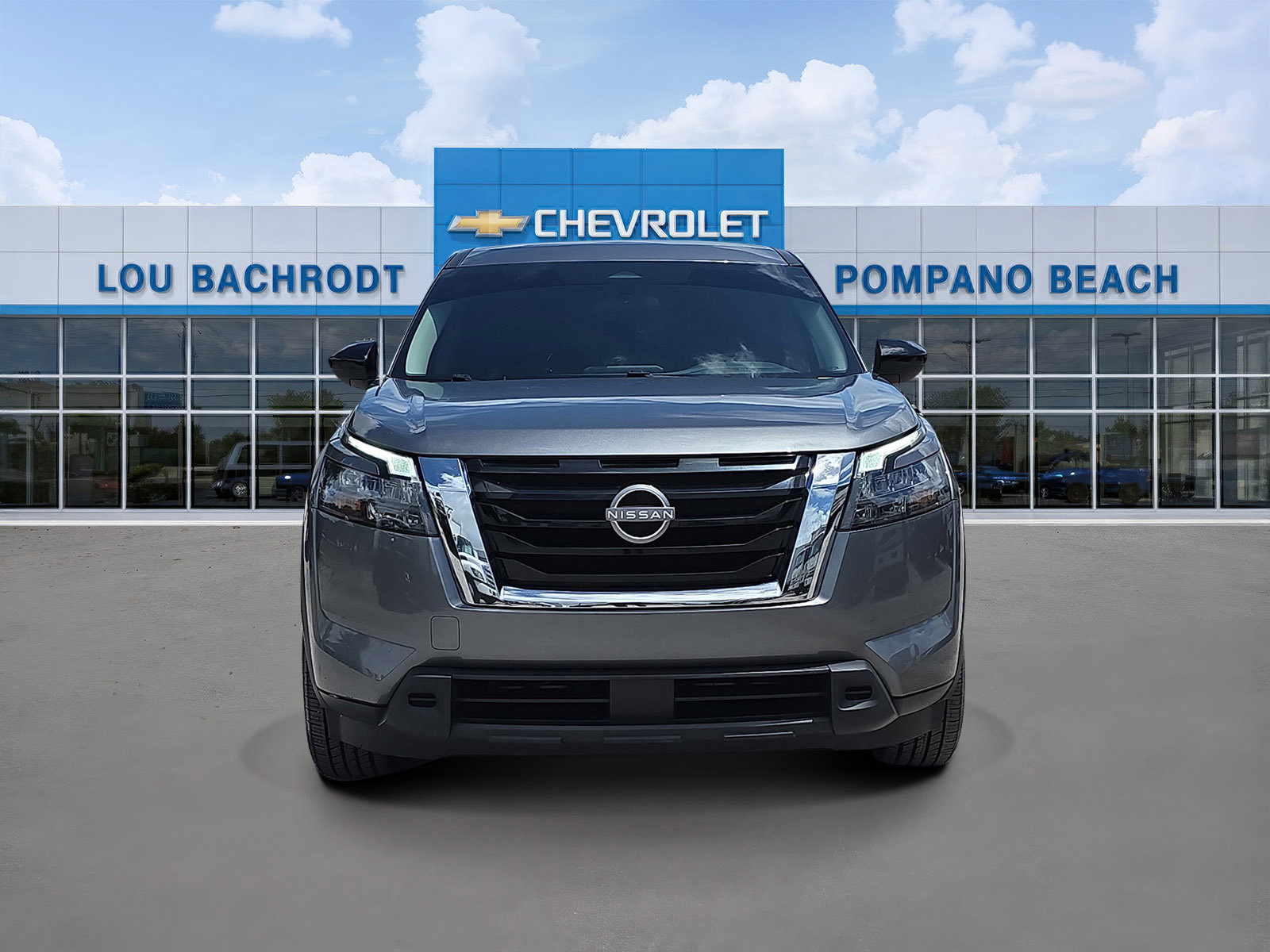 Used 2024 Nissan Pathfinder S image 2