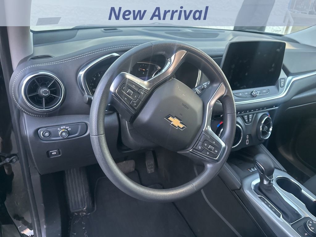 Certified 2025 Chevrolet Blazer LT w/ Convenience Package image 10