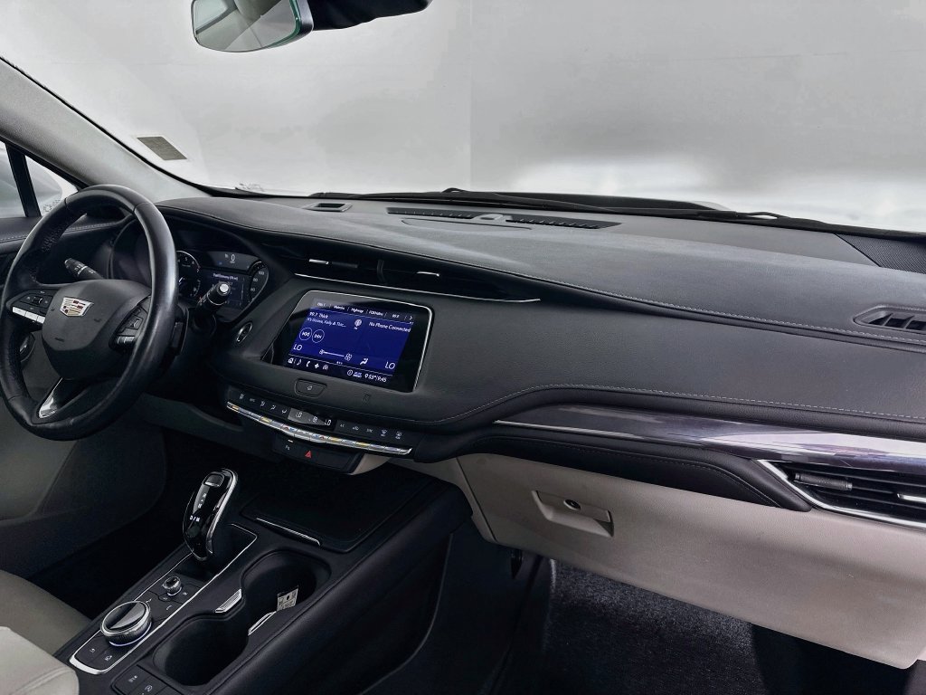 Used 2020 Cadillac XT4 Luxury FWD image 31
