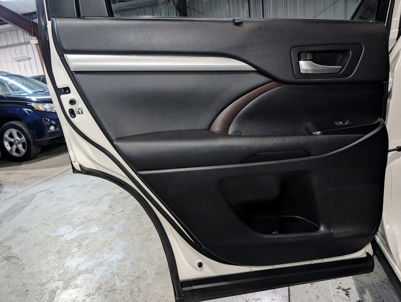 Used 2015 Toyota Highlander XLE image 20