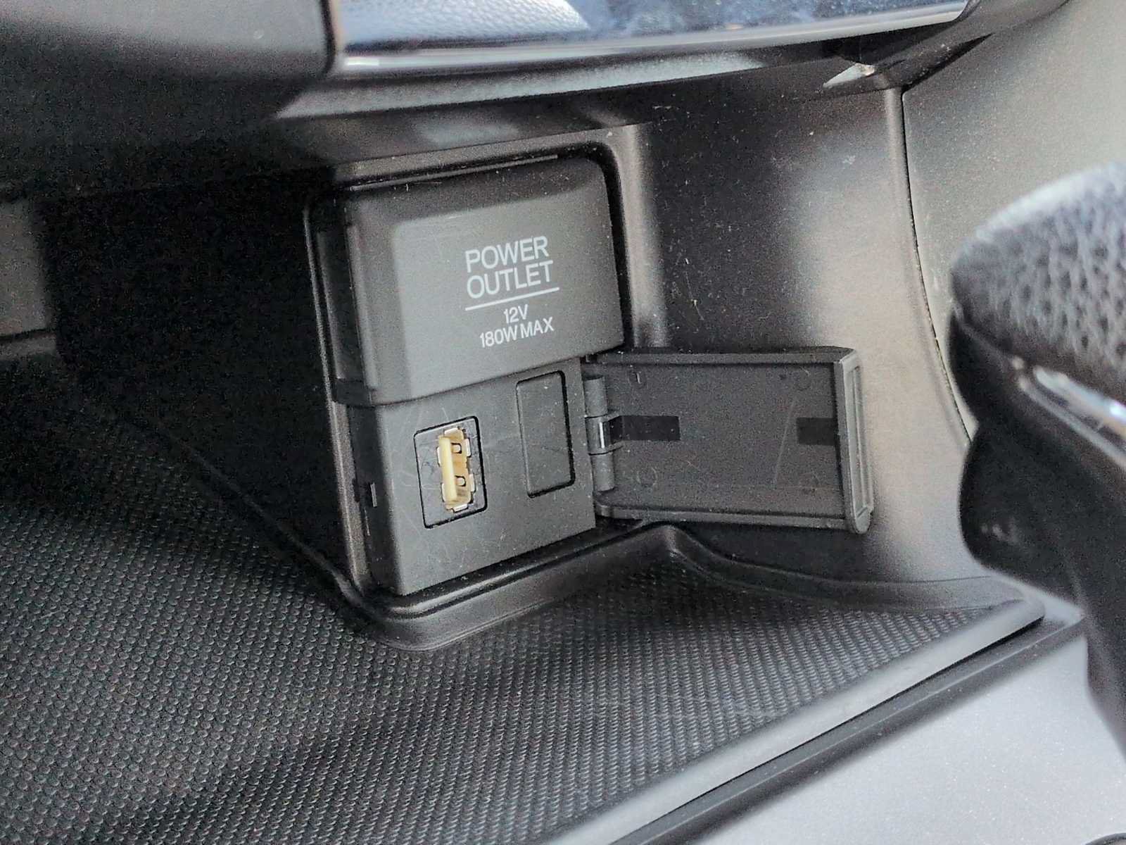 Used 2015 Honda Accord Hybrid Sedan image 30
