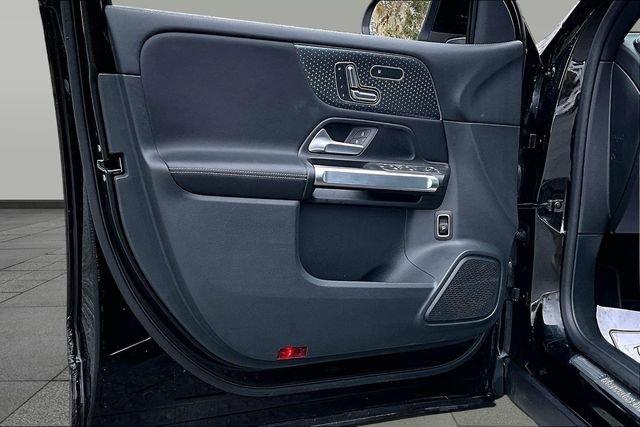 Certified 2025 Mercedes-Benz GLB 250 4MATIC image 23