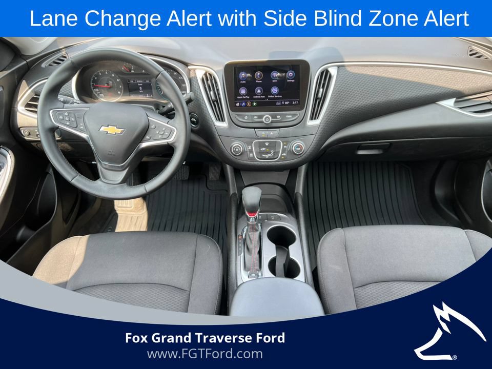 Used 2024 Chevrolet Malibu RS FWD image 3