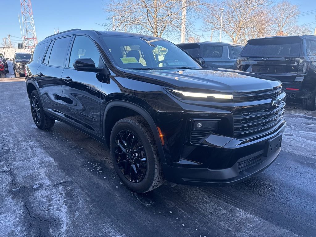 New 2026 Chevrolet Traverse LT w/ Midnight/Sport Edition