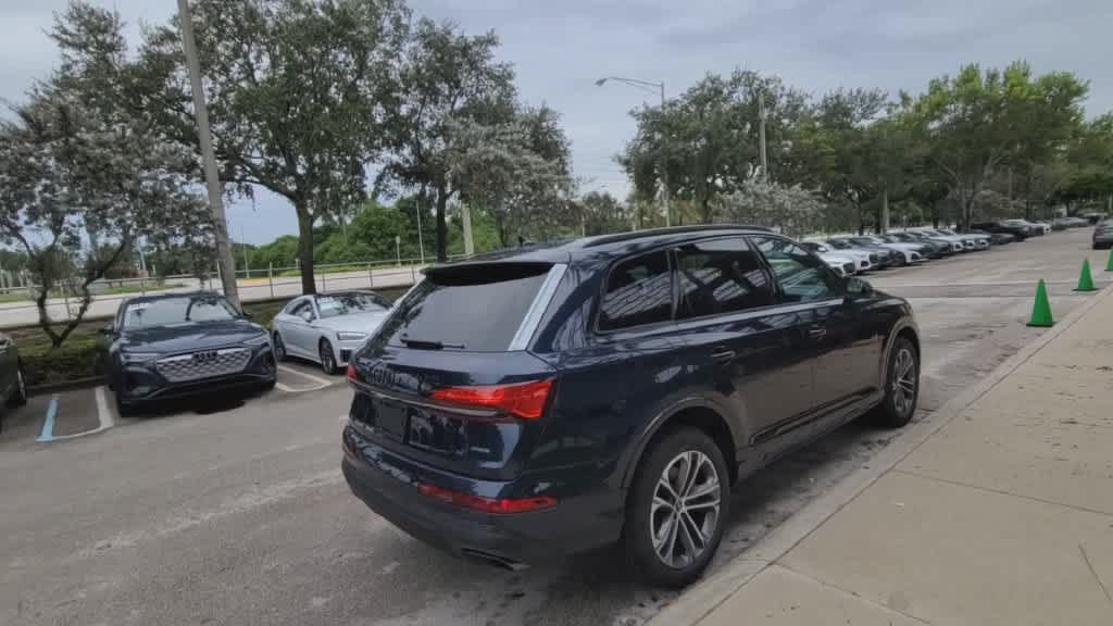 New 2026 Audi Q7 2.0T Premium AWD/4WD image 8