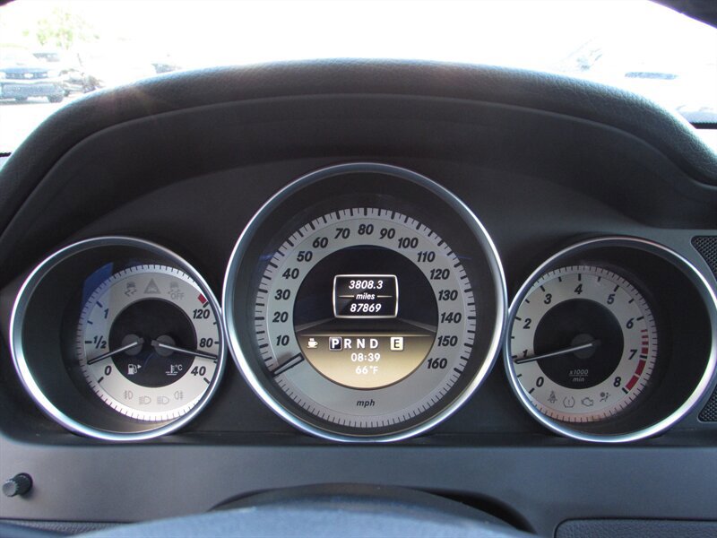 Used 2012 Mercedes-Benz C 250 Sedan image 17