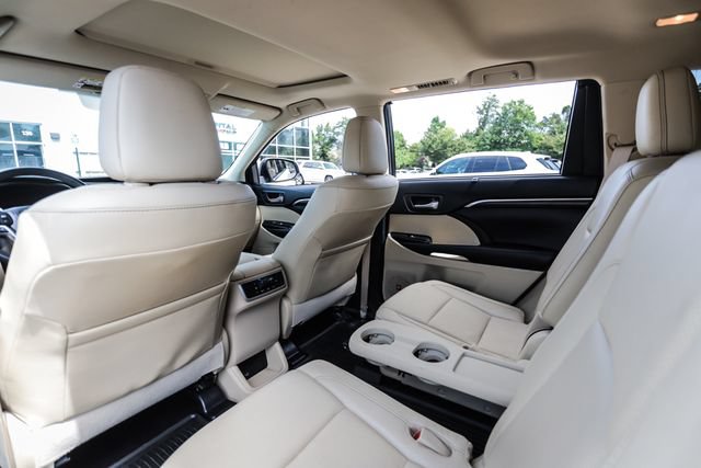 Used 2016 Toyota Highlander Limited FWD image 56