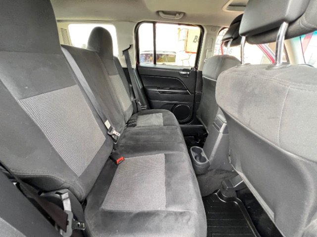 Used 2013 Jeep Patriot Latitude w/ Sun/Sound Group image 12