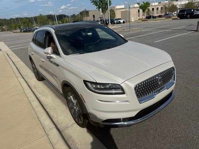 Used 2022 Lincoln Nautilus Reserve w/ Equipment Group 201A image 4