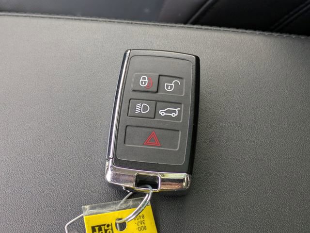 Used 2023 Land Rover Range Rover Long Wheelbase SE image 32