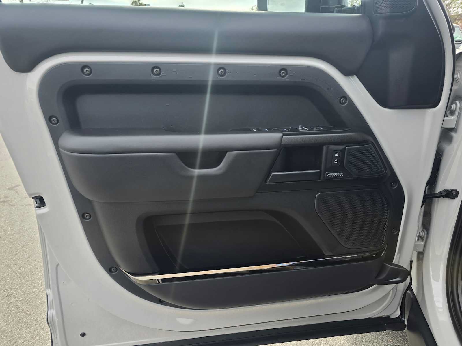 New 2026 Land Rover Defender 110 OCTA AWD/4WD image 21