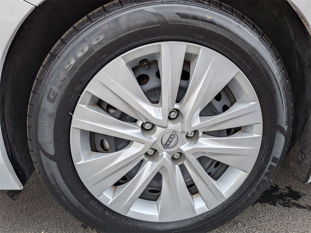 Used 2024 Nissan Sentra S image 22