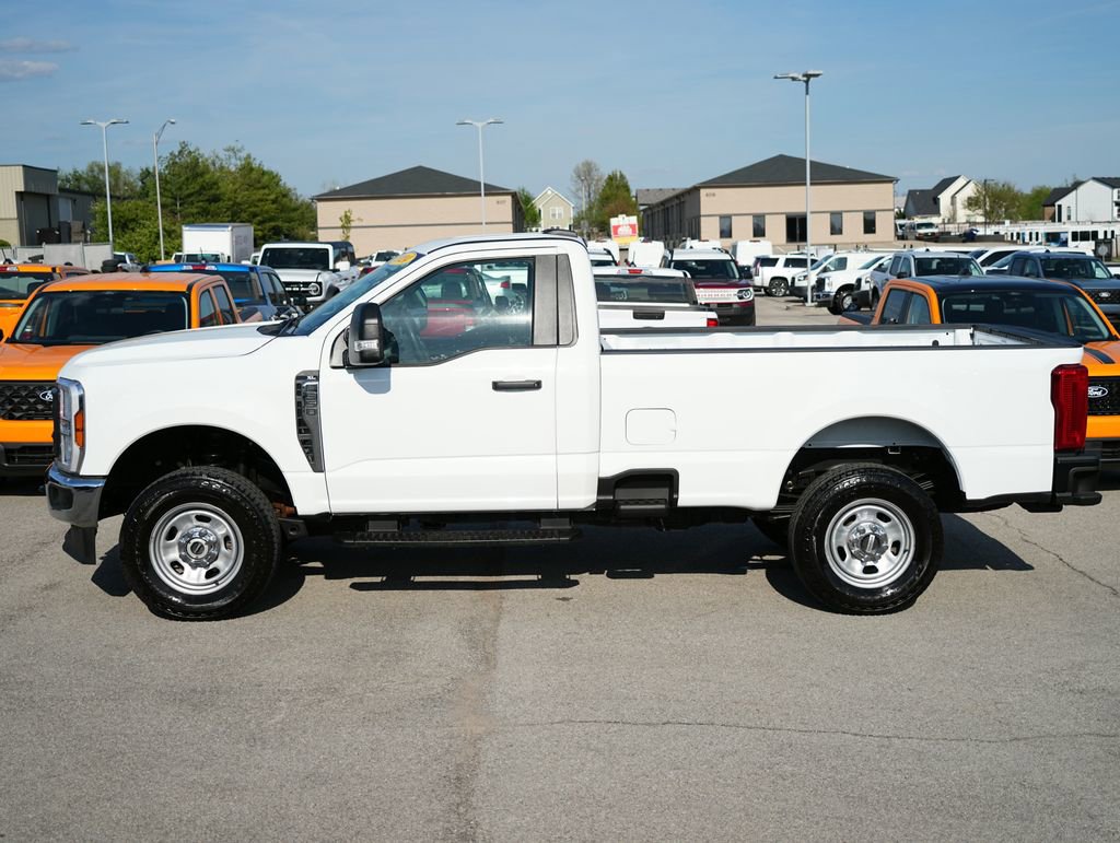 Used 2024 Ford F350 XL w/ Snow Plow/Camper Package image 9