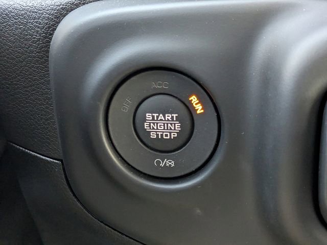 Used 2020 Jeep Wrangler Unlimited Sport image 32