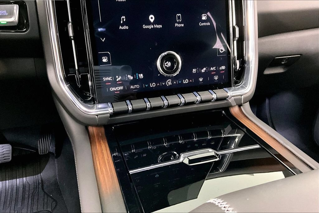 Used 2026 GMC Yukon XL Denali RWD image 8