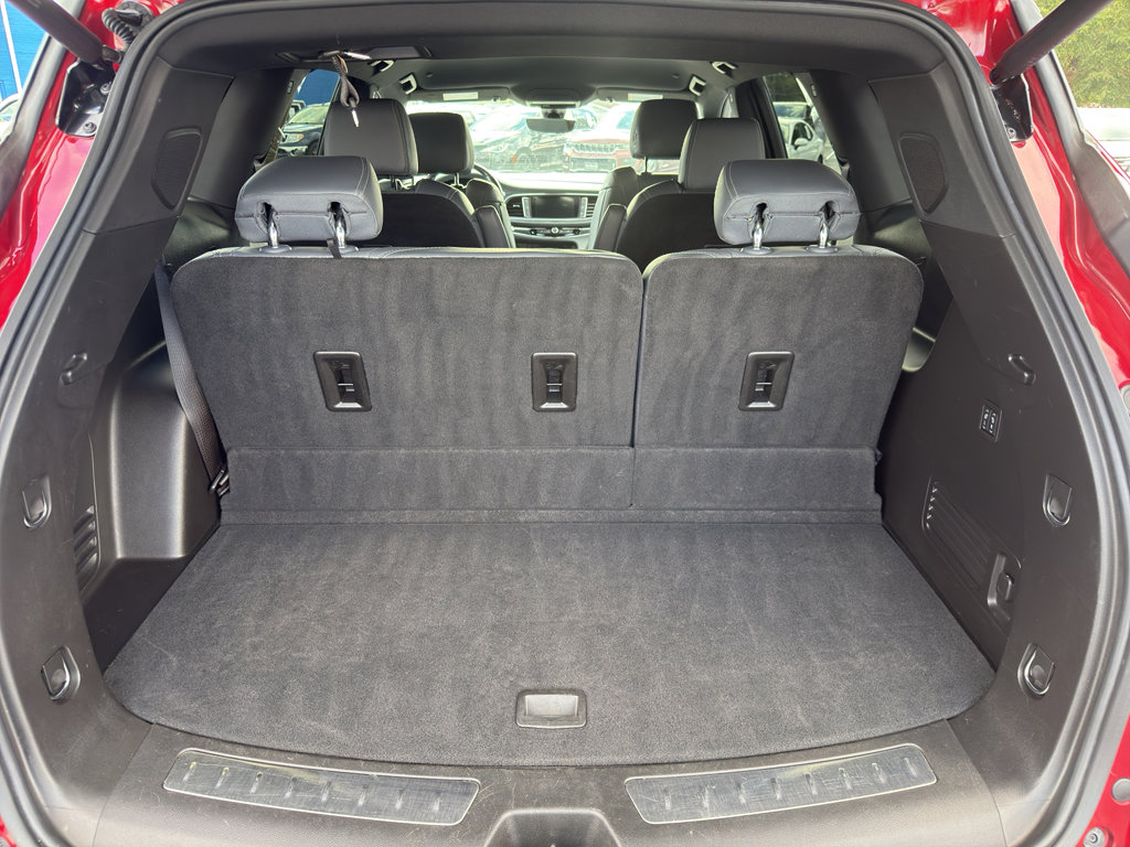 Used 2024 Buick Enclave Premium image 30