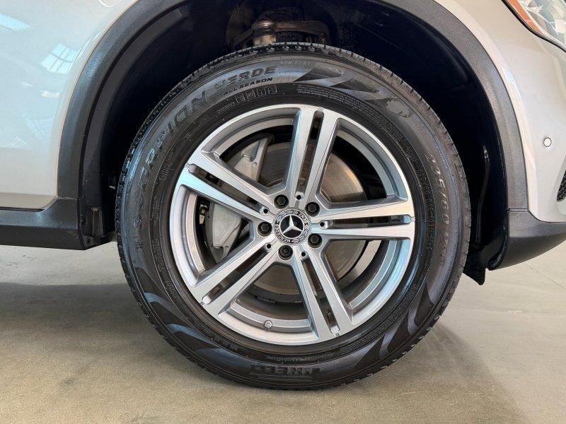 Used 2021 Mercedes-Benz GLC 300 w/ Premium Package image 10