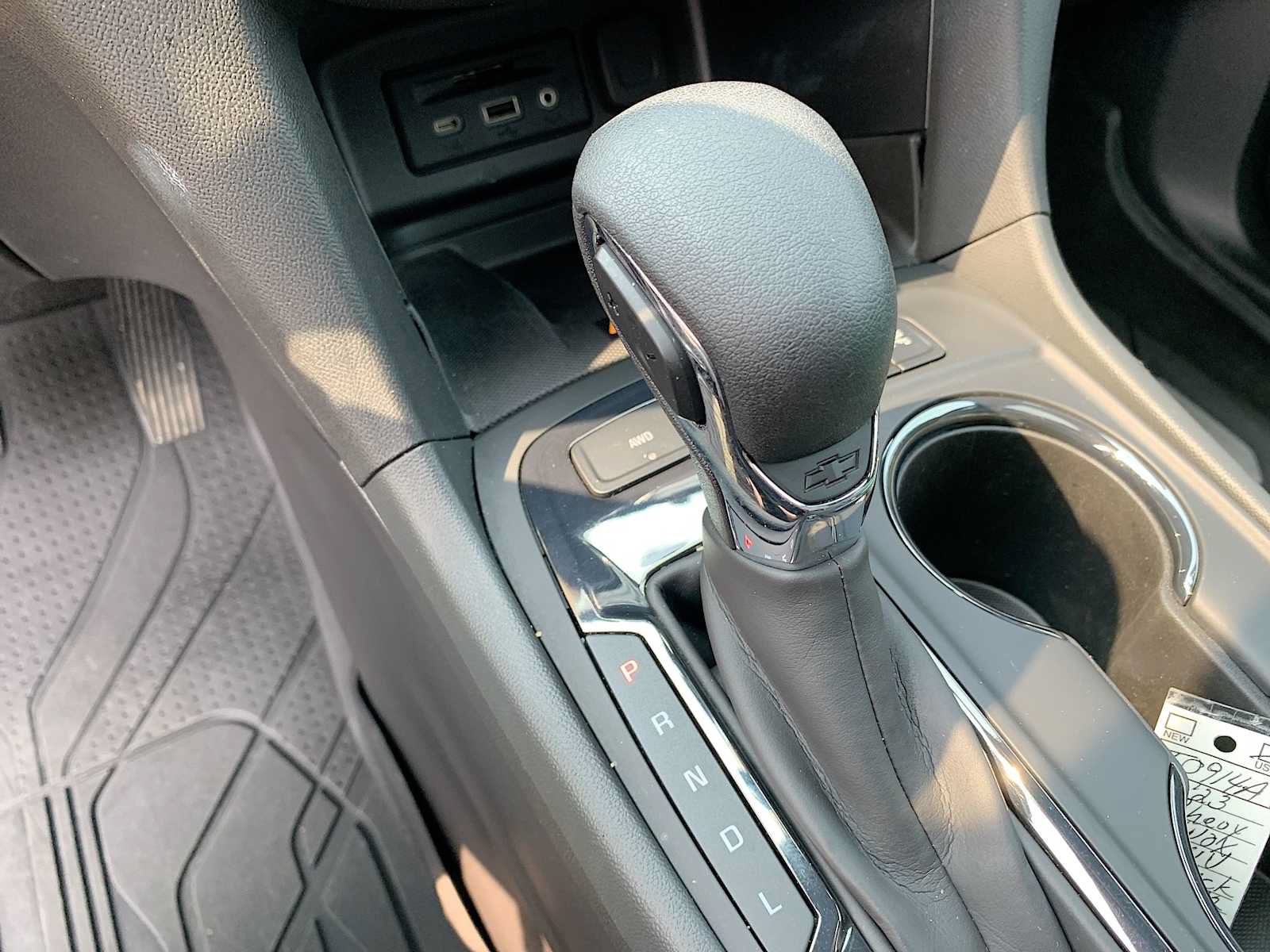 Certified 2023 Chevrolet Equinox Premier AWD/4WD image 15