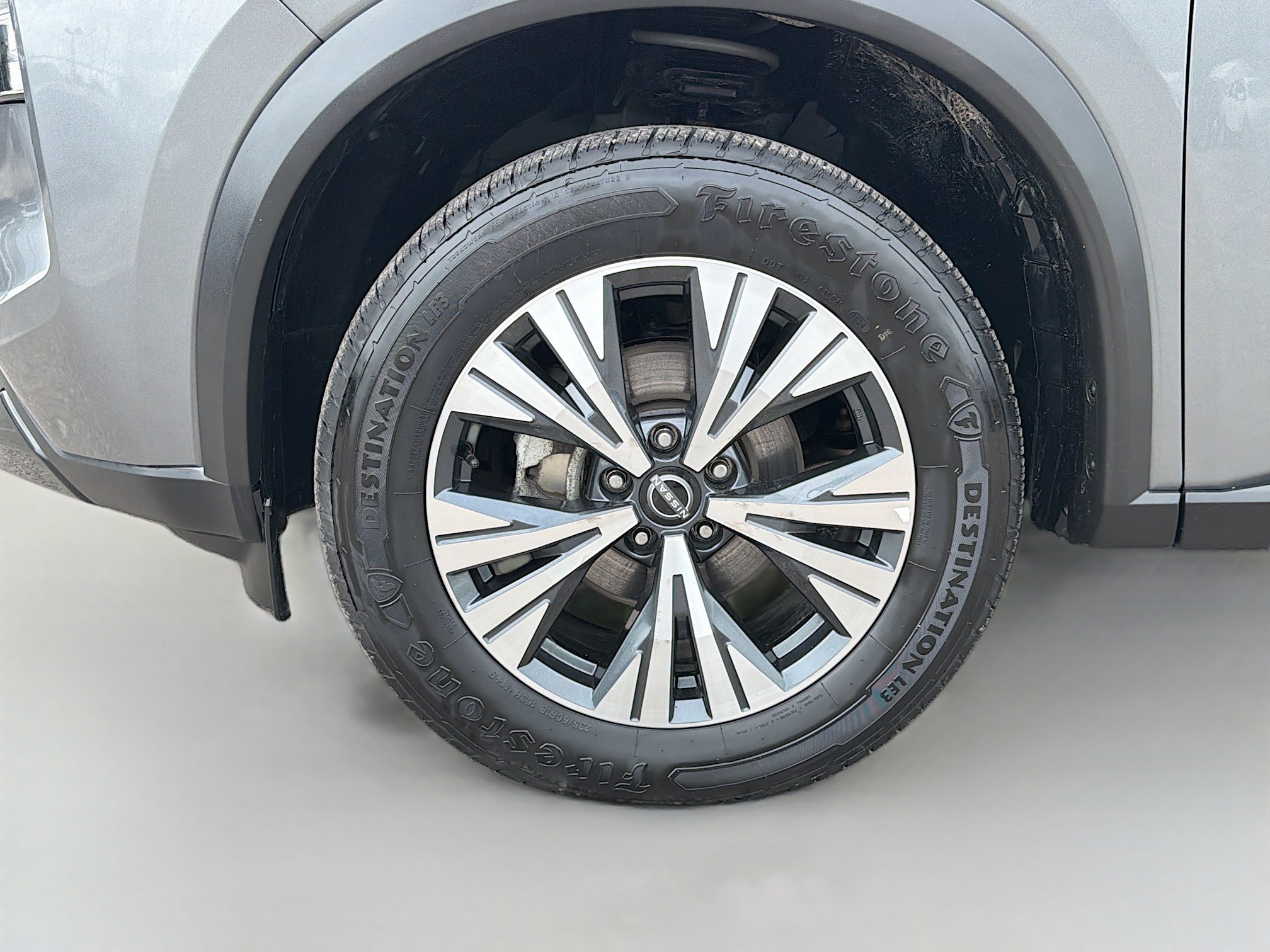 Used 2023 Nissan Rogue SV image 40