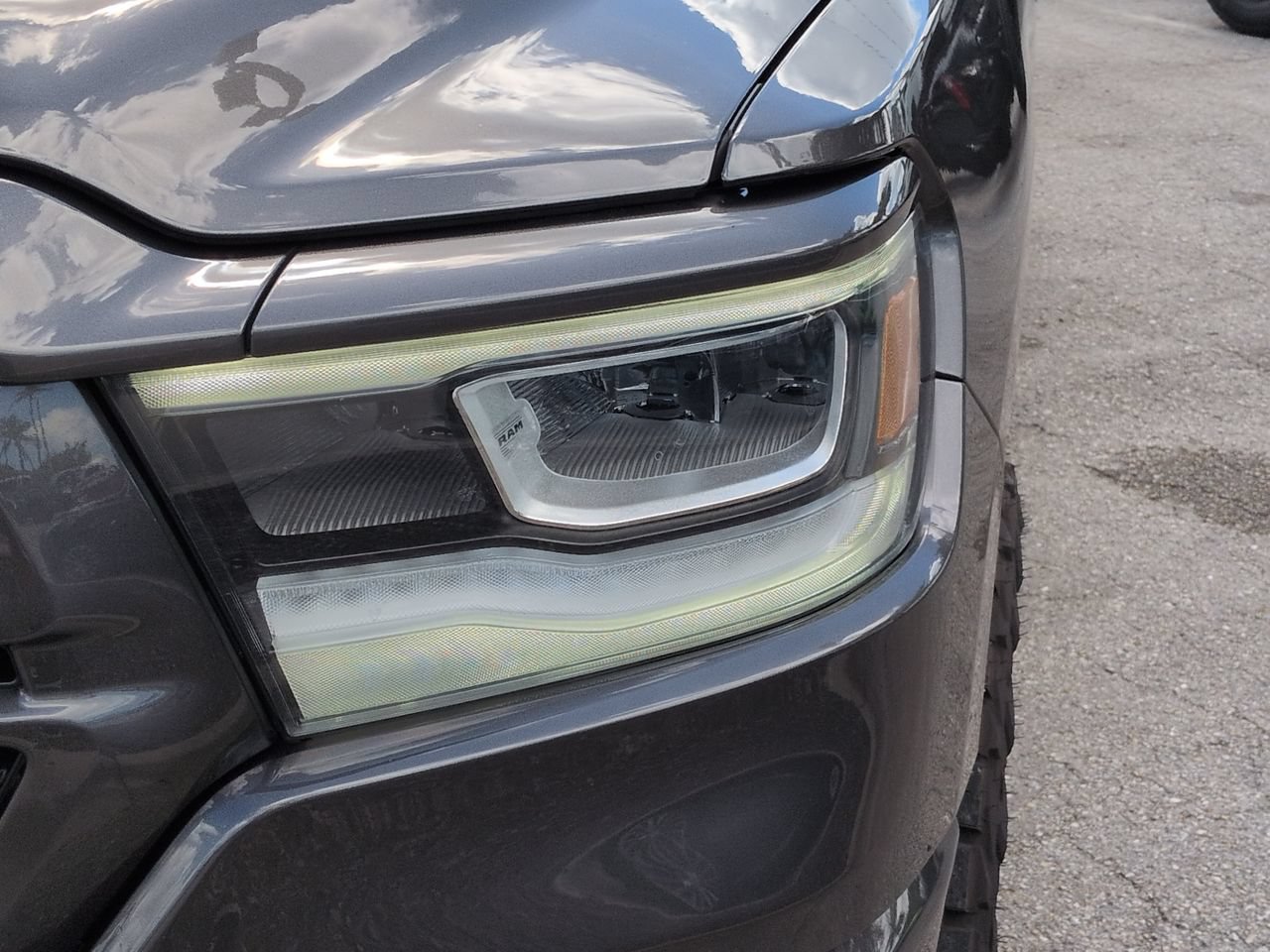 Used 2023 RAM 1500 Laramie AWD/4WD image 10