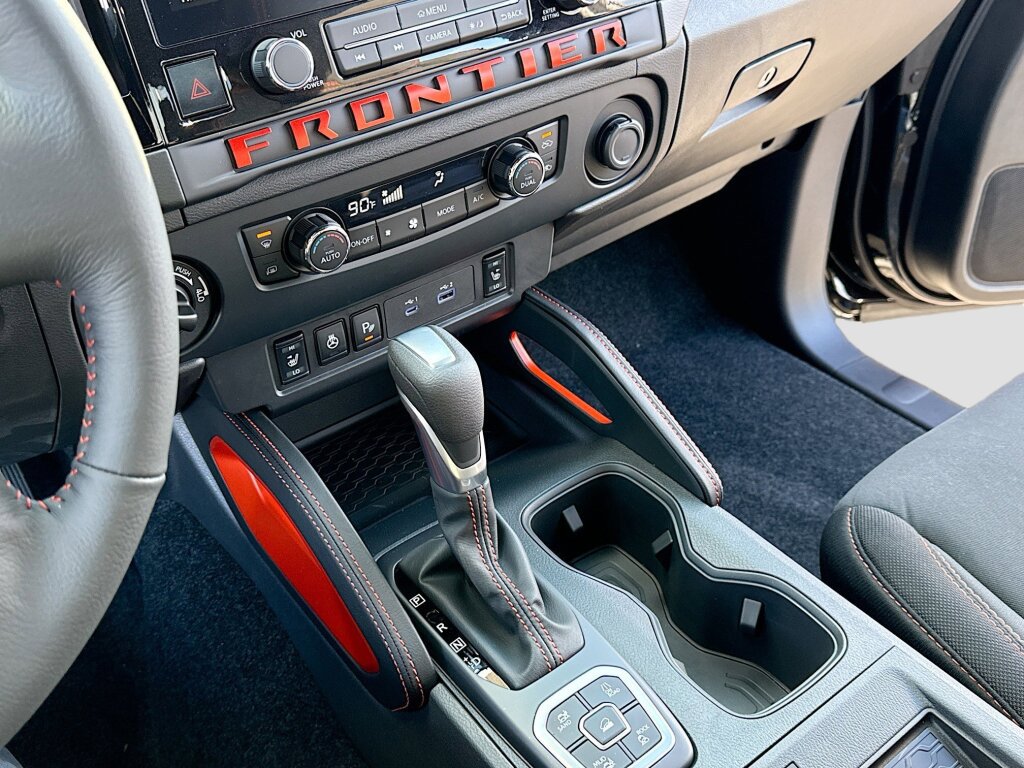 New 2026 Nissan Frontier PRO-4X w/ Pro-4x Convenience Package image 11