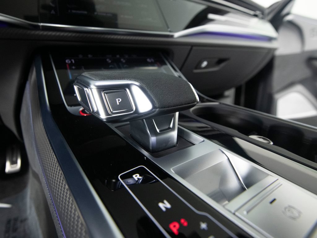 Used 2026 Audi RS Q8 performance AWD/4WD image 27