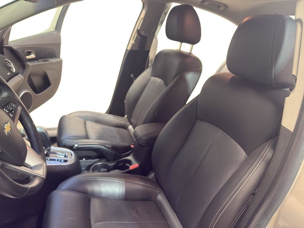 Used 2011 Chevrolet Cruze LT image 14