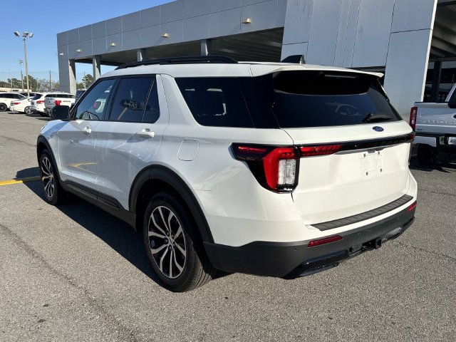 New 2026 Ford Explorer ST-Line w/ Premium Package RWD image 7