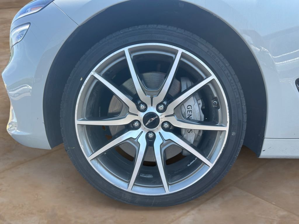 Used 2025 Genesis G70 2.5T AWD/4WD image 14