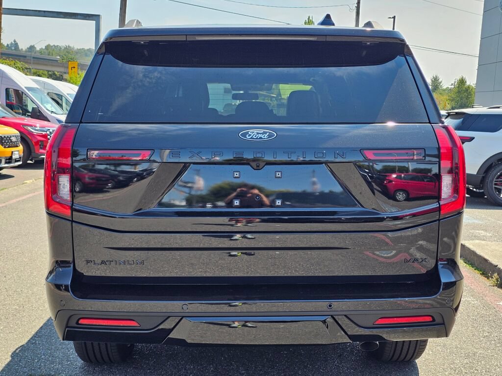 New 2026 Ford Expedition Max Platinum w/ Stealth Performance Package AWD/4WD image 6