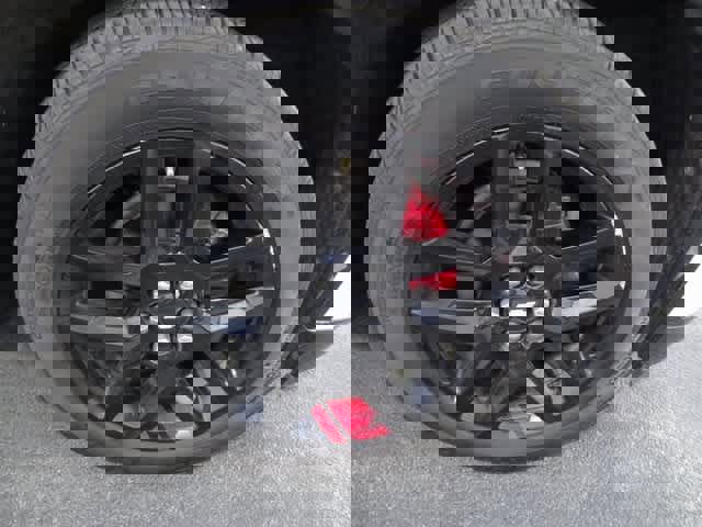 Used 2021 Chevrolet Traverse Premier w/ Redline Edition image 13