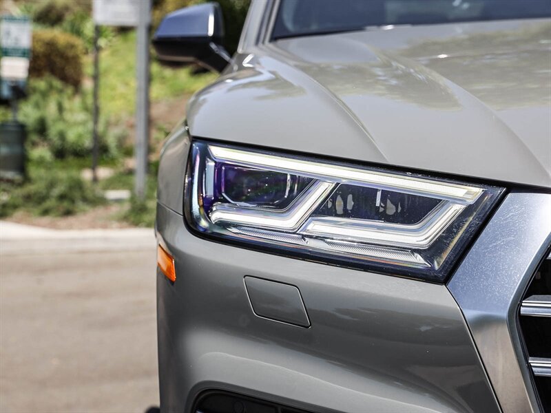Used 2020 Audi SQ5 Premium w/ Convenience Package AWD/4WD image 11