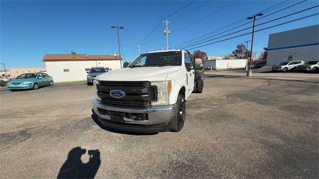 Used 2017 Ford F350 XL w/ Power Equipment Group image 3