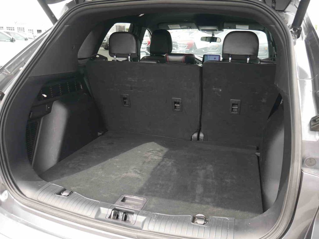 Used 2023 Ford Escape ST-Line Select image 9