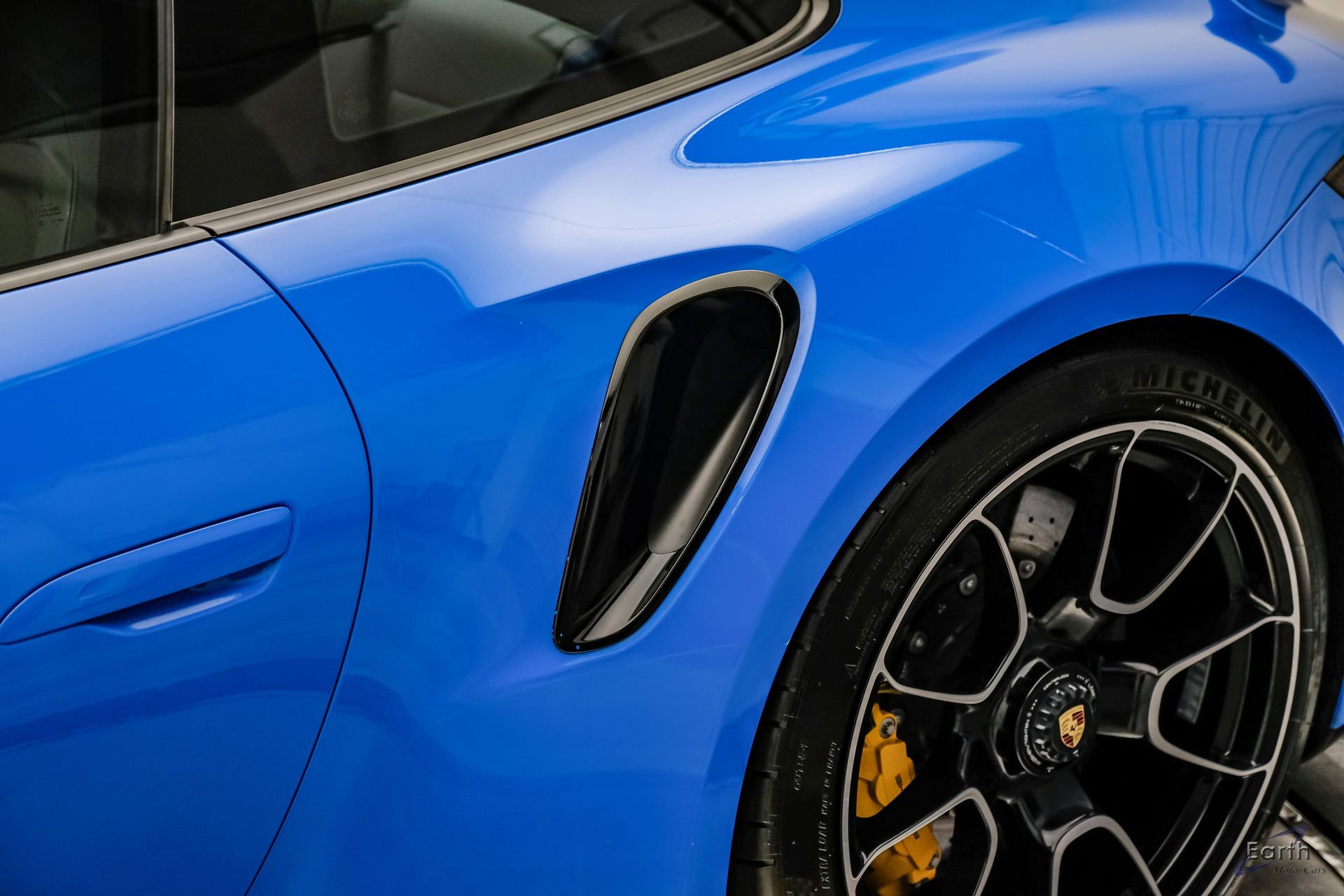 Used 2022 Porsche 911 Turbo S image 34