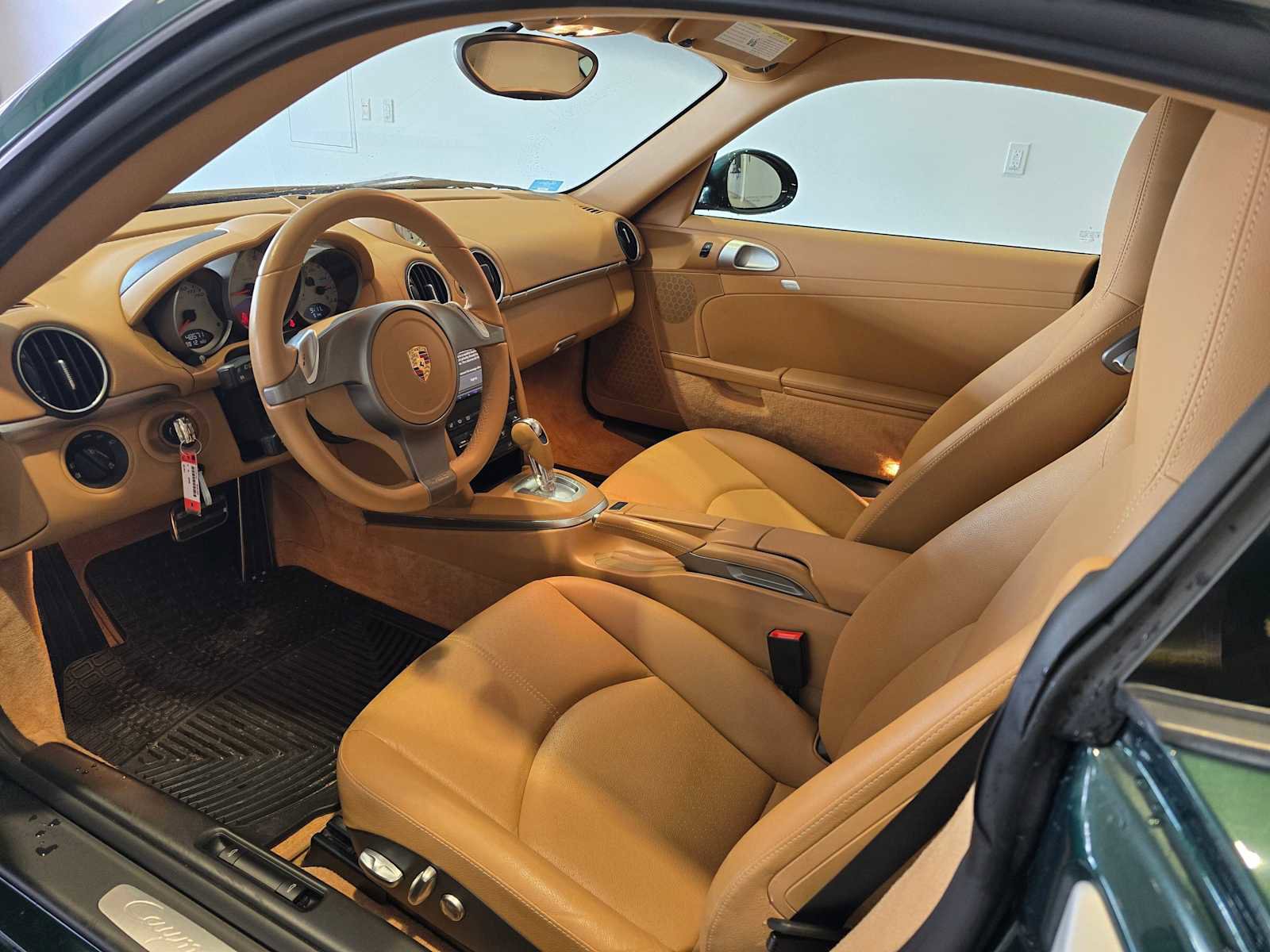 Used 2010 Porsche Cayman S image 2