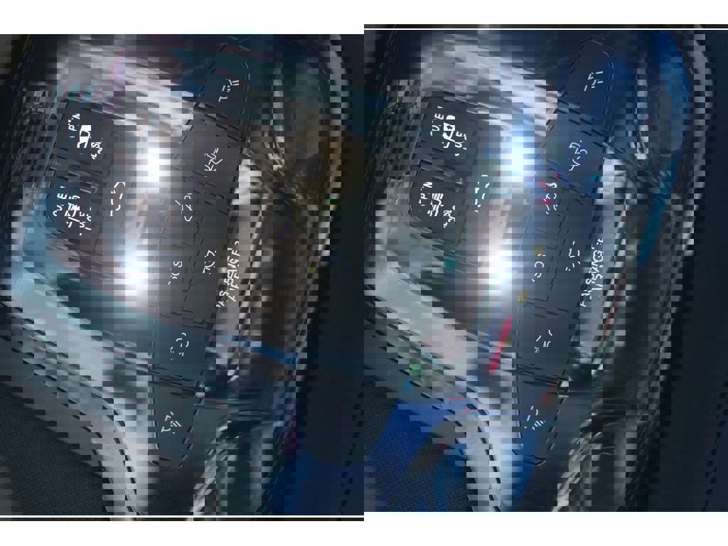 Used 2024 Dodge Hornet R/T Plus w/ Tech Pack Plus w/o Parking image 31