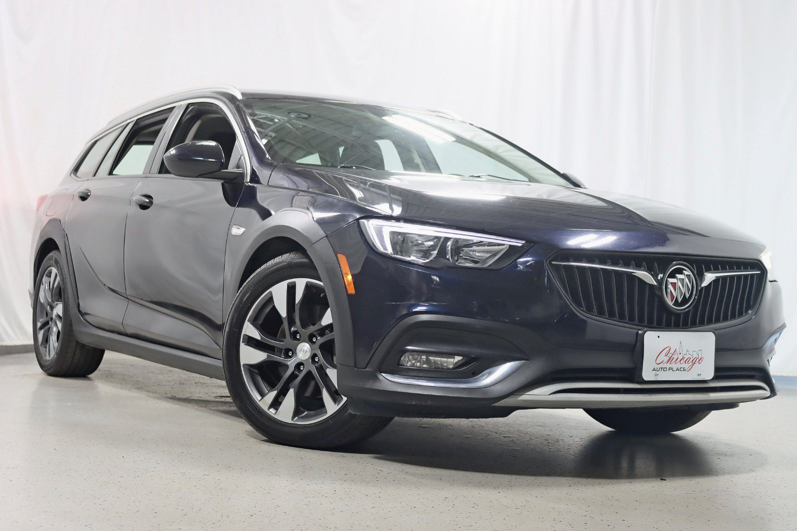 Used 2018 Buick Regal Preferred w/ Sights and Sounds Package AWD/4WD image 7