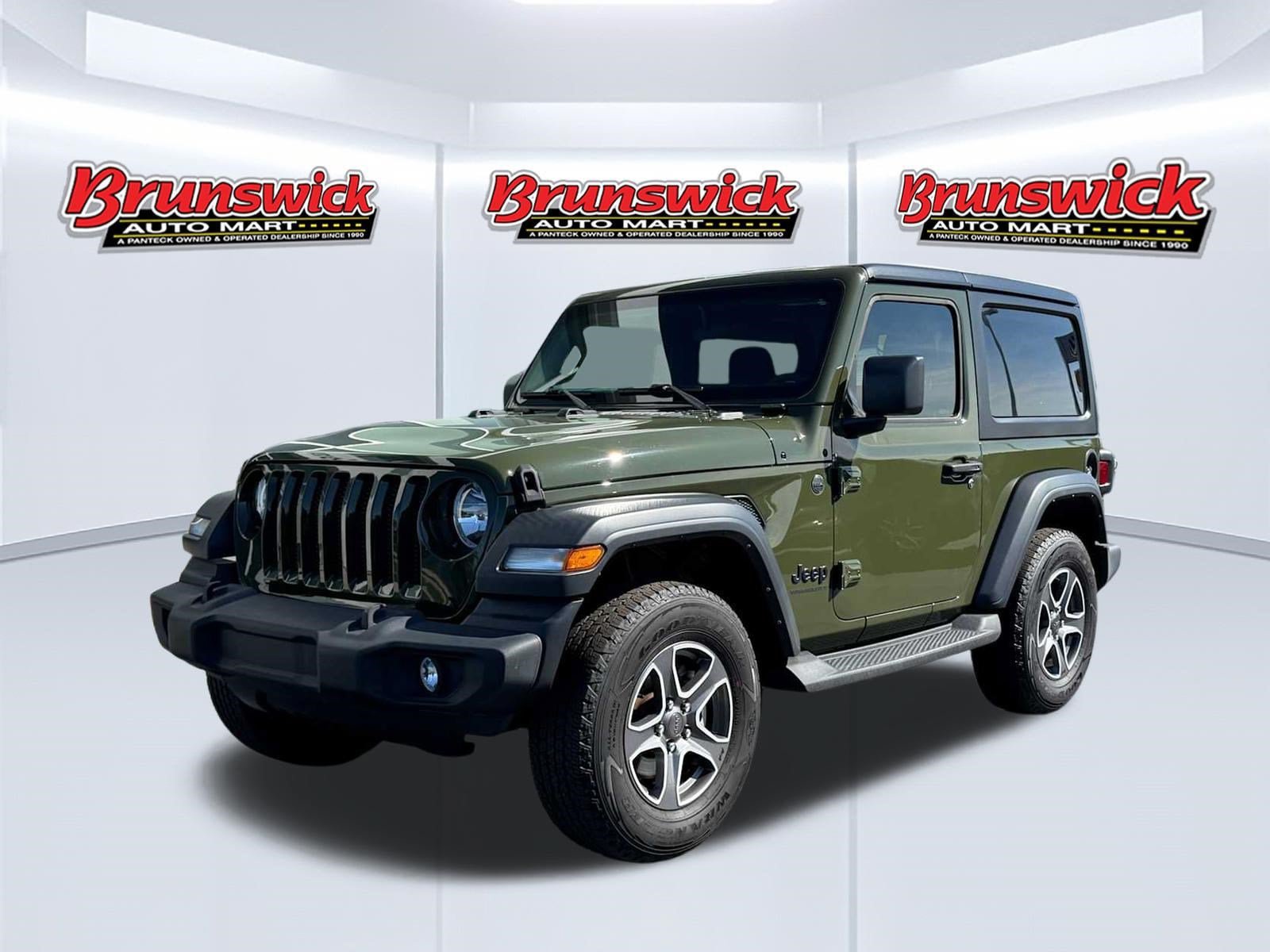Used 2023 Jeep Wrangler Sport AWD/4WD image 1