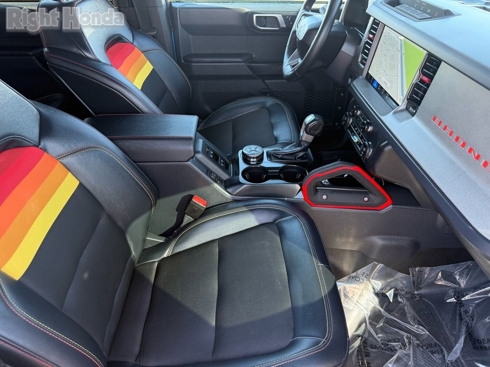 Used 2025 Ford Bronco Big Bend w/ Black Diamond Package image 32