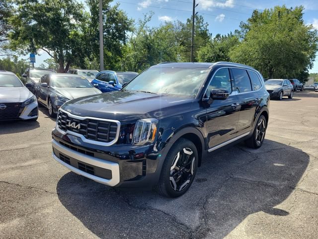 Used 2025 Kia Telluride S FWD image 4
