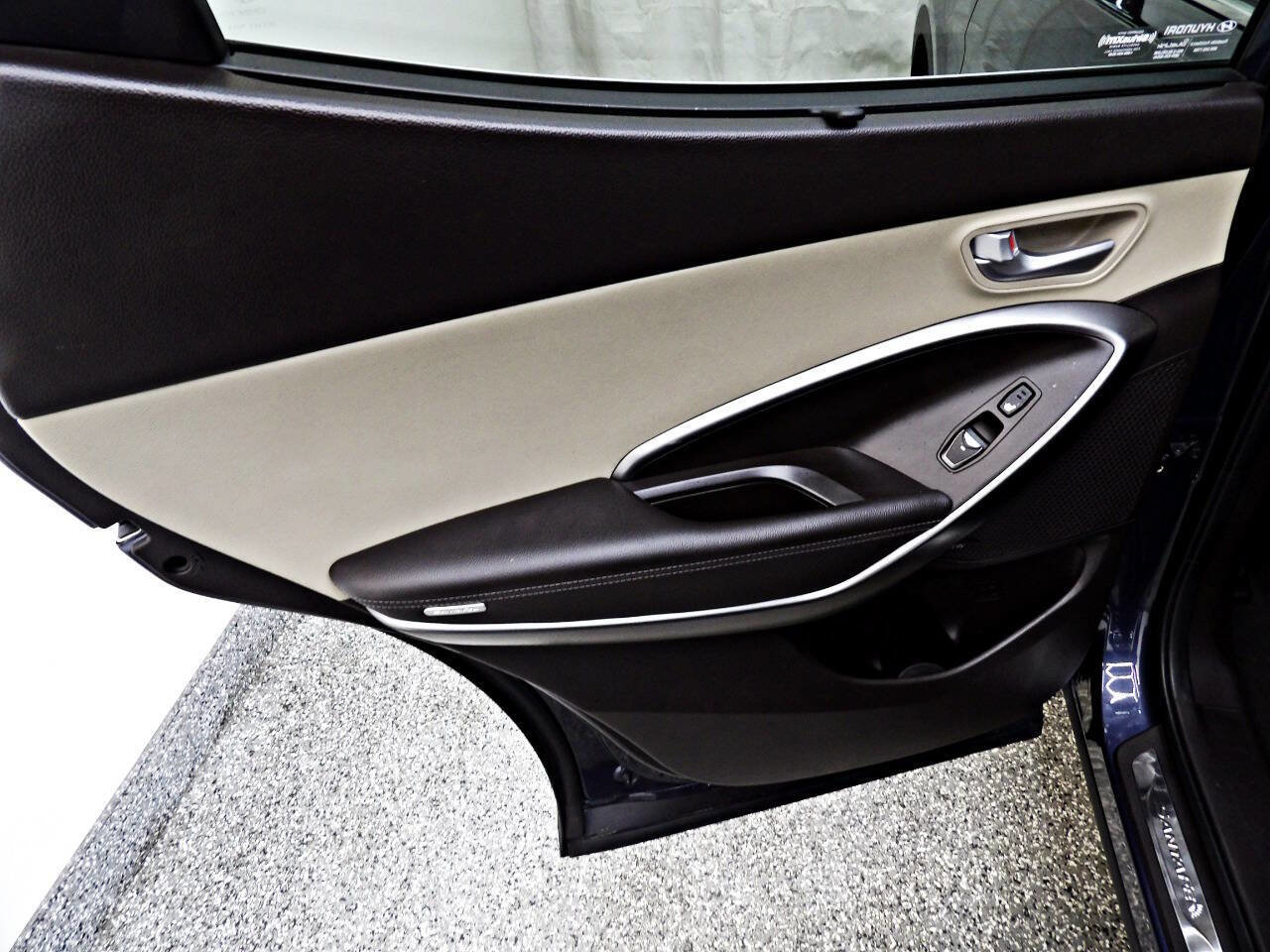 Used 2017 Hyundai Santa Fe Sport w/ 2.4L Tech Package 04 image 9