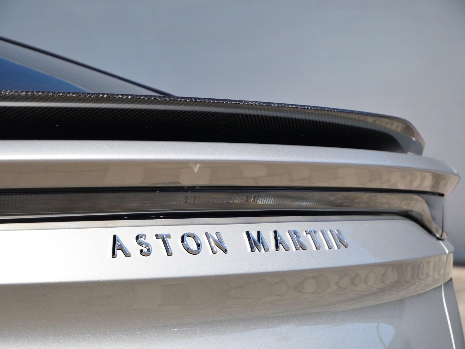 Used 2023 Aston Martin DBS Coupe RWD image 16