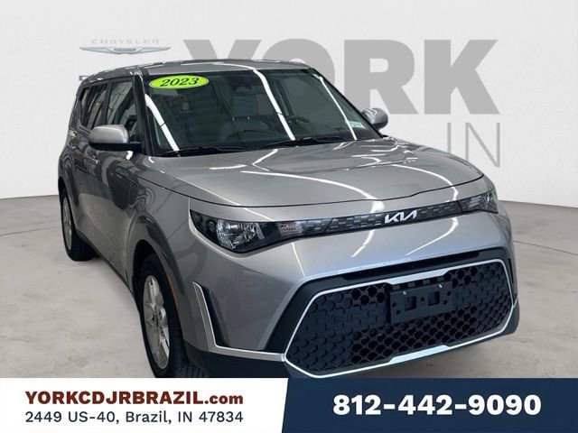 Used 2023 Kia Soul LX w/ LX Technology Package image 7