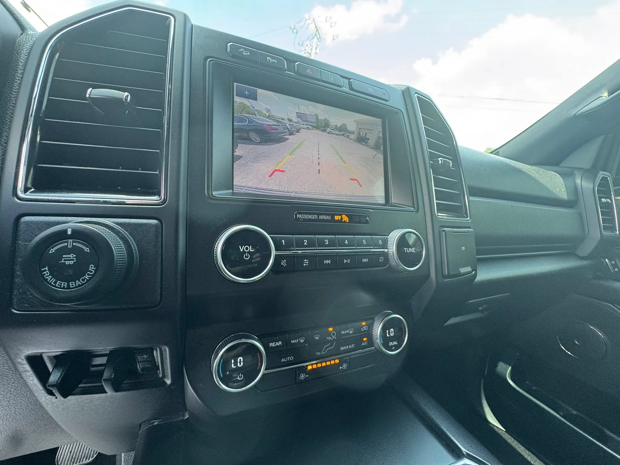 Used 2021 Ford Expedition XL AWD/4WD image 17