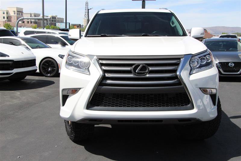 Used 2016 Lexus GX 460 w/ Comfort Package AWD/4WD image 2