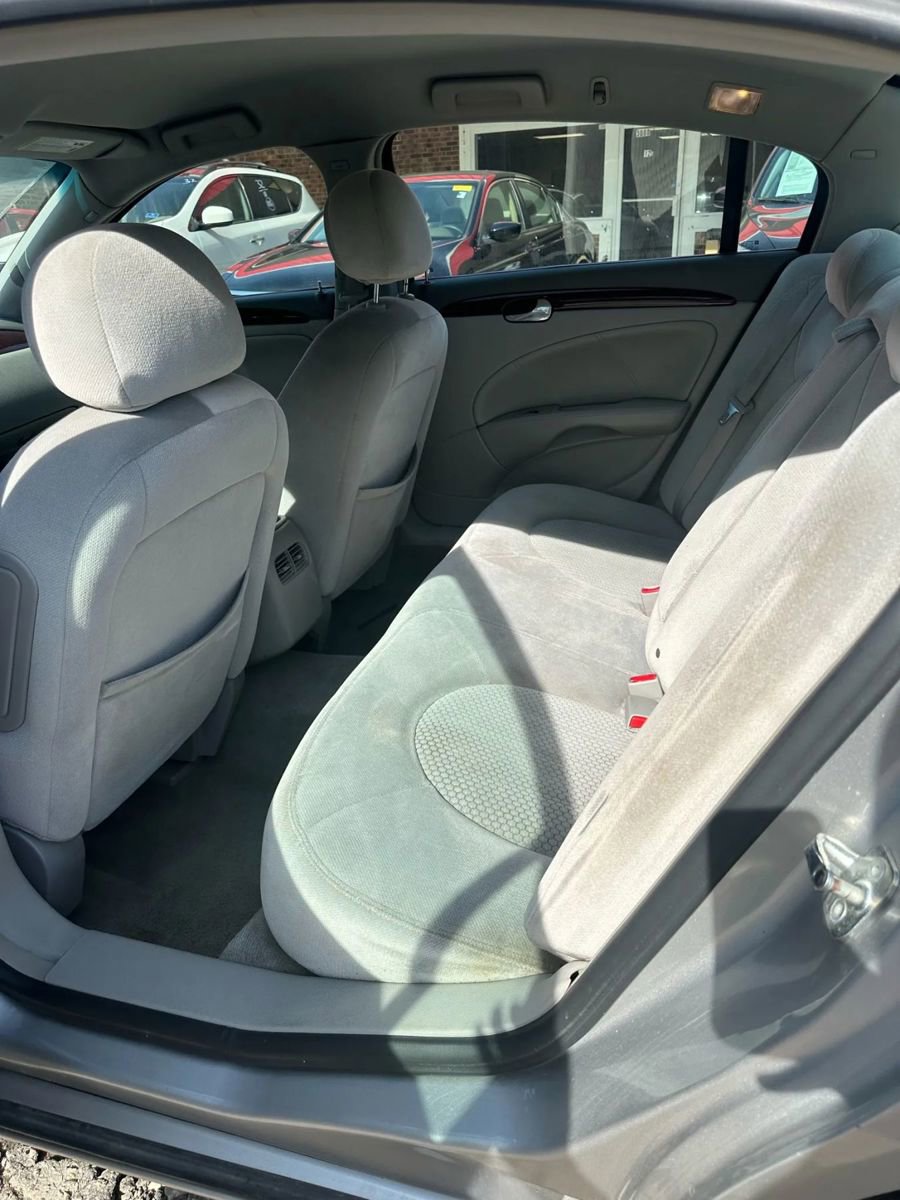 Used 2008 Buick Lucerne CX FWD image 7