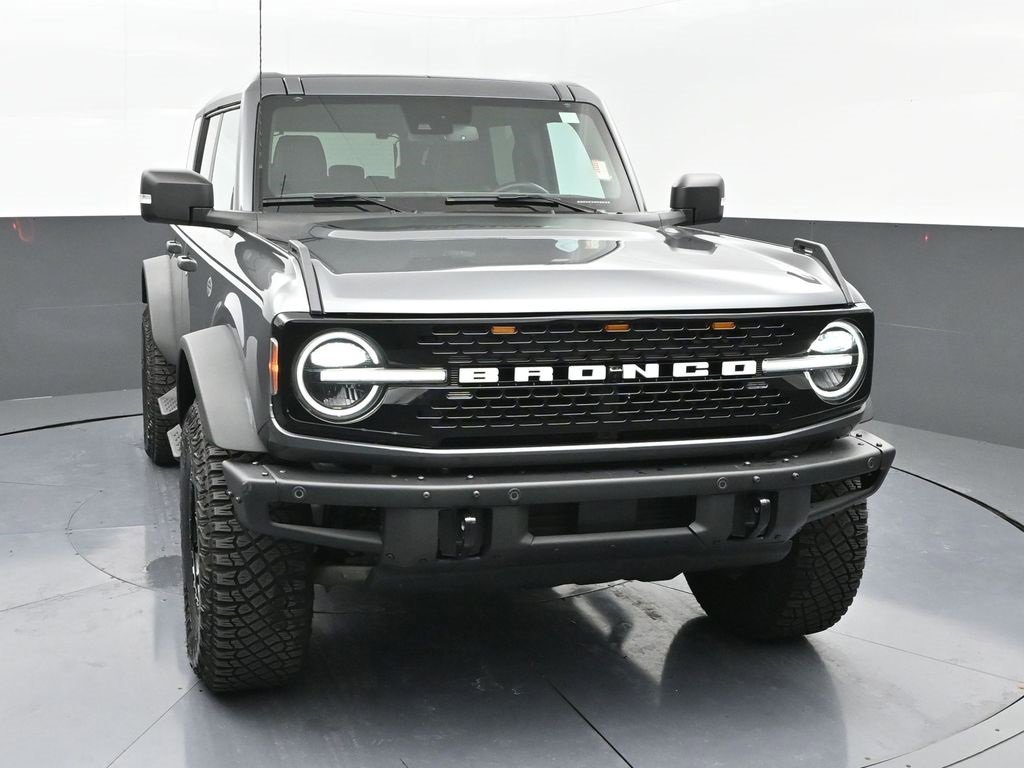 Used 2024 Ford Bronco Wildtrak image 3