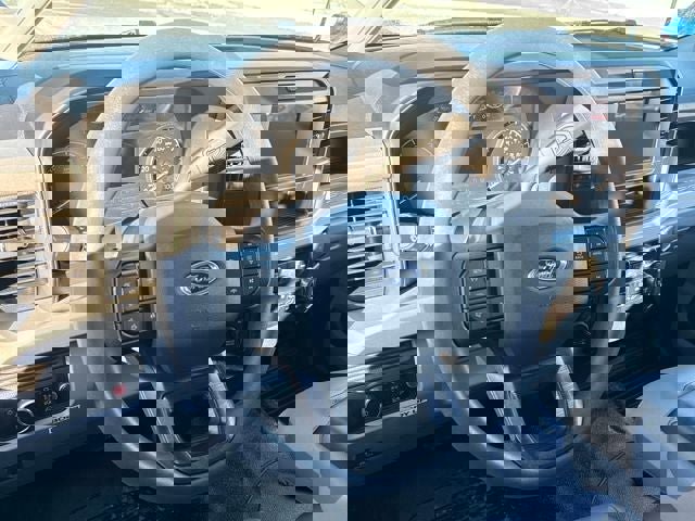 New 2026 Ford F550 4x4 Regular Cab Super Duty image 17