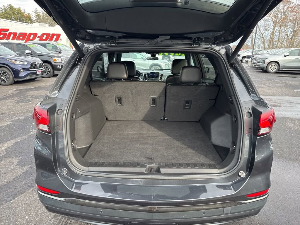Used 2022 Chevrolet Equinox RS w/ RS Leather Package image 5